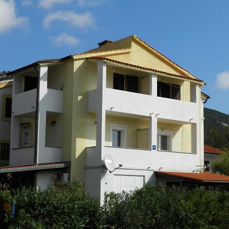 Apartments Miljenka Башка Экстерьер фото