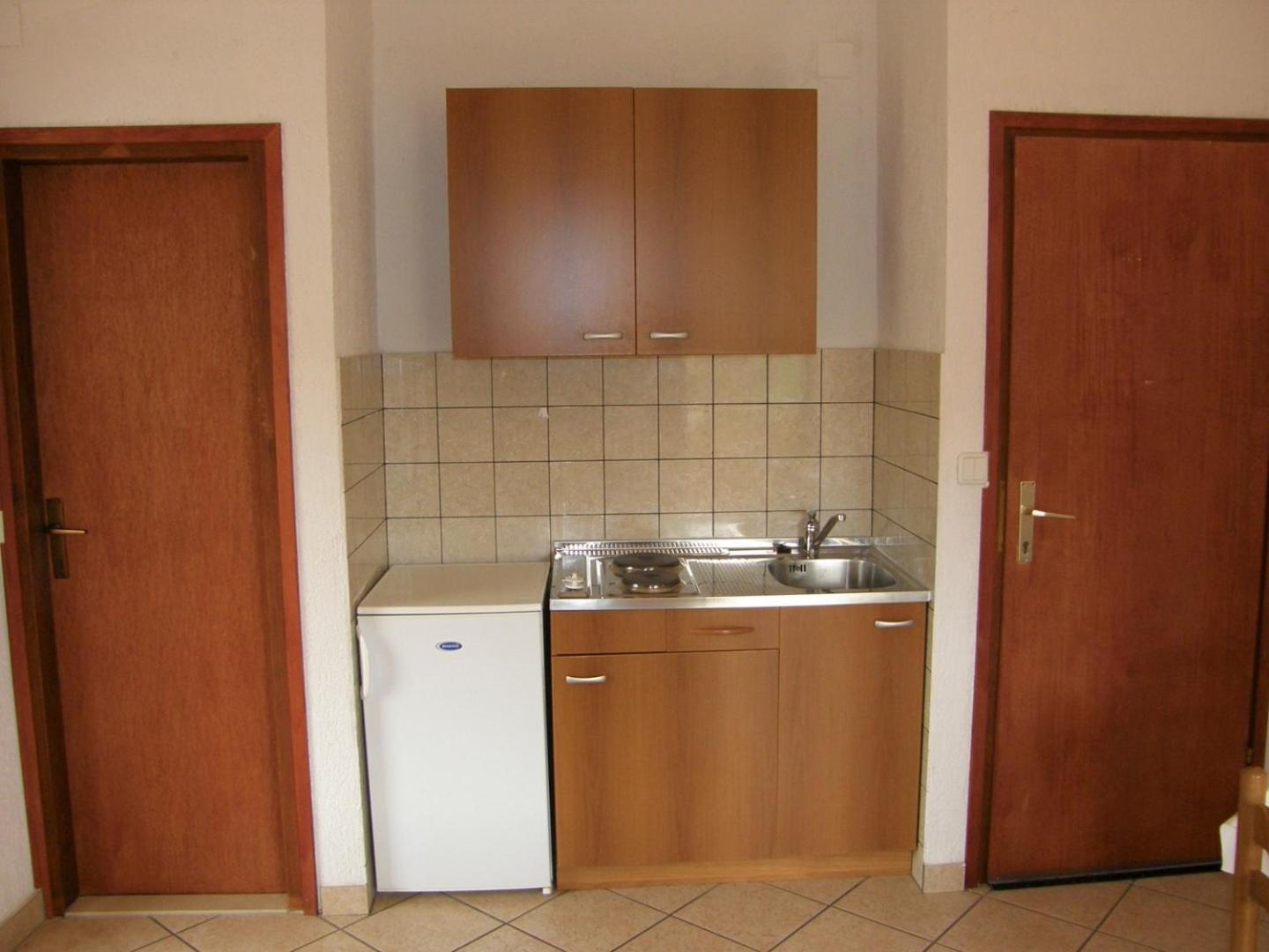 Apartments Miljenka Башка Экстерьер фото